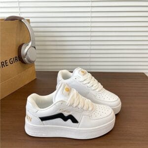 The Retro Courtyard Leather Sneaker