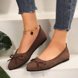 The Silhouette Knit Pointed-Toe Flat