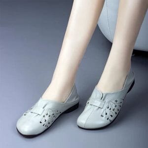 The Heritage Glove Flat – Vintage Soft Leather Loafer