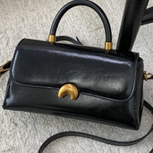 Vintage Charm Everyday Shoulder Bag