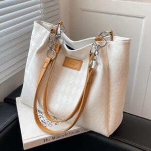 Stella Geometric Chain Tote – Sophisticated Everyday Shoulder Bag