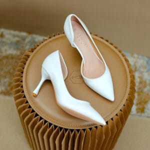 The Aurelia Side-Cutout Patent Pump